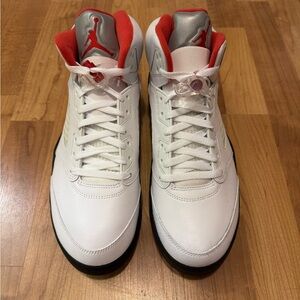 Jordan Retro 5 Fire Red